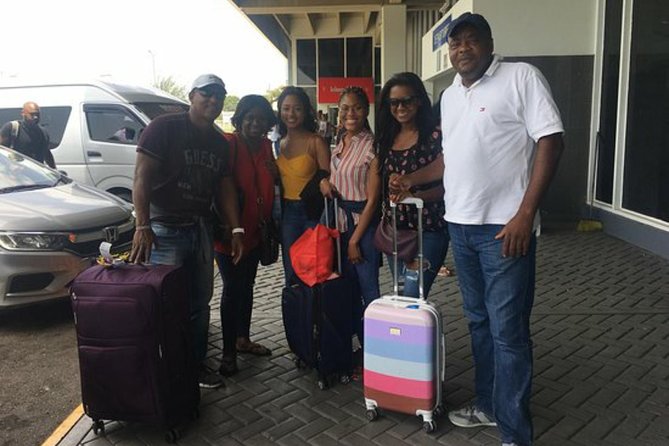 Airport Transfers To Royalton White Sands & Blue Waters Resort - Quick Overview of the Airport Transfer Experience