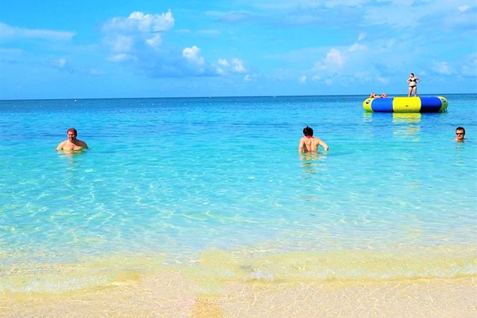 Day Trip to Doctor's Cave Beach, Margaritaville and Hip-Strip Shopping from Falmouth - FAQs