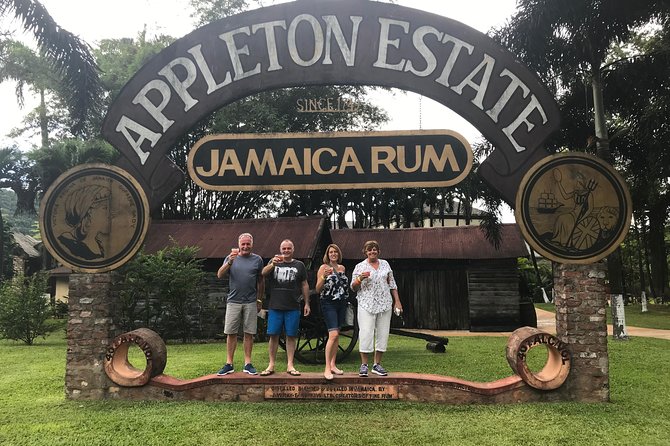 Appleton Rum Factory, Ys Falls, Black River Safari, Floyds Pelican Bar - The Sum Up