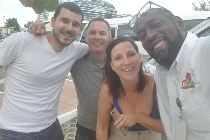 Dunn's River Falls & River Tubing with Lunch from Falmouth - Who Should Consider This Tour