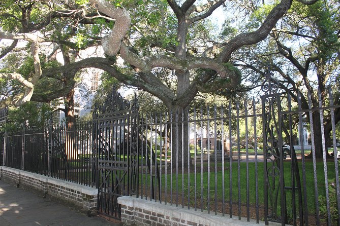 City Bus Tour with Charleston Museum Admission - FAQs