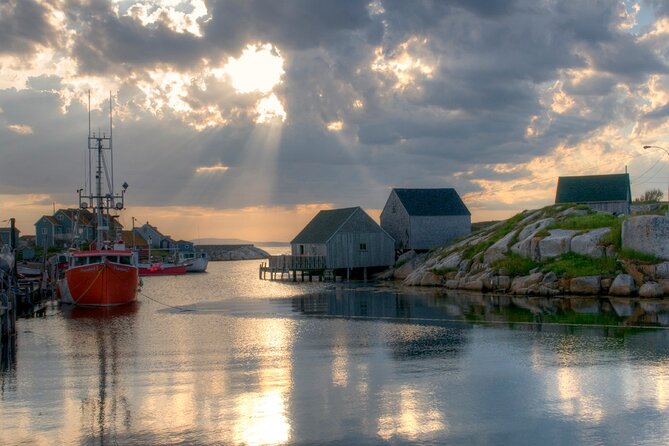 Half Day Small Group Tour in Peggy's Cove and Titanic Cemetery - The Value for Your Money