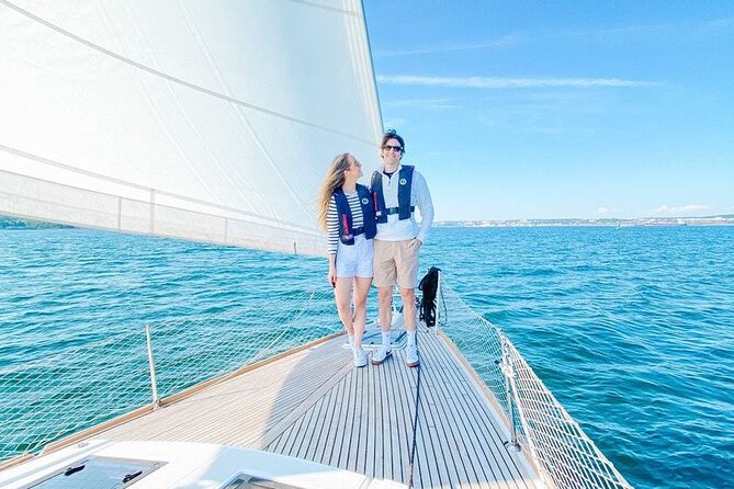 JFarwell Adventure Yacht Sailing in the Halifax Harbour - What’s the Experience Like?