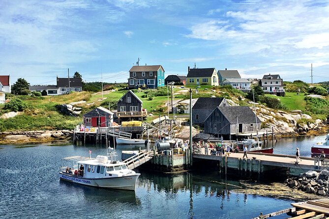 Peggy's Cove and Lunenburg- 6 hour Tour - A Deep Dive into the 6-Hour Tour Experience