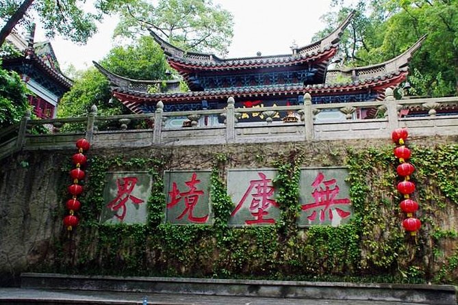 Private Guangzhou Best Day Tour with Canton Tower, Baiyun Mountain and More - Practical Details and What to Expect