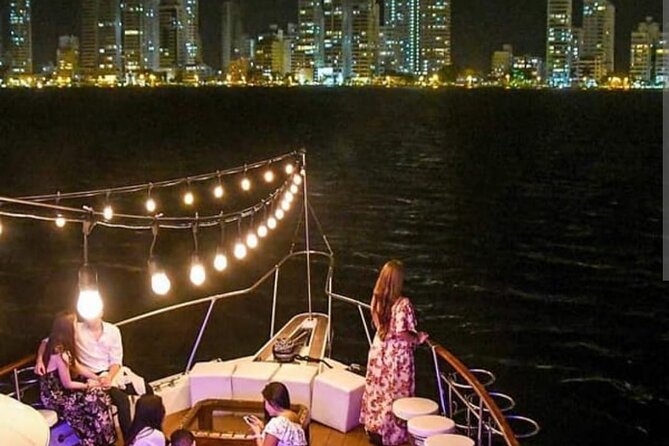 Dinner by the bay of Cartagena on a SIBARITA boat - Who Would Enjoy This Experience?
