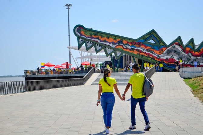 Day Tour to Barranquilla and Santa Marta from Cartagena - Transportation & Group Size