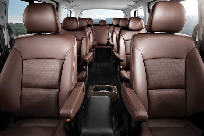 Departure from Manuel Antonio to San Jose SJO Airport by Minivan - Who Should Consider This Service?