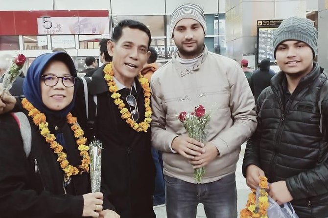 Half day Fatehpur sikri tour with Guide - Who Should Consider This Tour?