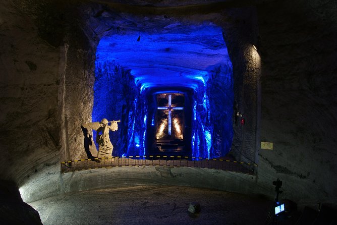 One Day Salt Cathedral of Zipaquirá, You can not miss this Wonder of Colombia - Key Points