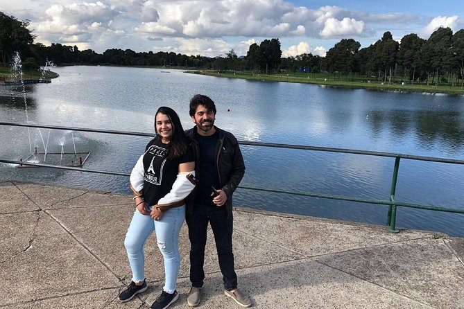 Cycling tour in Simon Bolivar Park and Virgilio Barco Library - A Deeper Look at the Cycling Tour