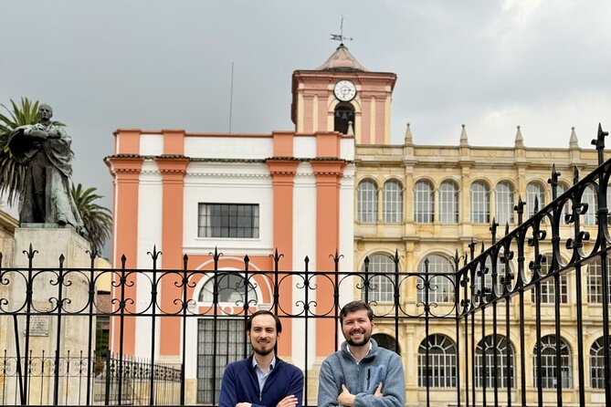 Private Tour of the Historic Center and Candelaria in Bogotá - Key Points