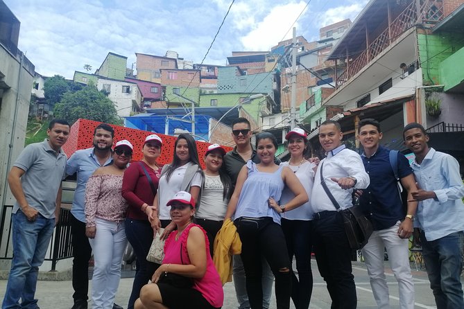 Comuna 13 Graffiti Tour And Enjoy Photos y Videos with Dron - A Deep Dive into the Experience