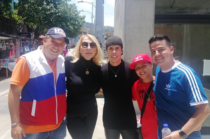 Comuna 13 Graffiti Tour And Enjoy Photos y Videos with Dron - Final Thoughts