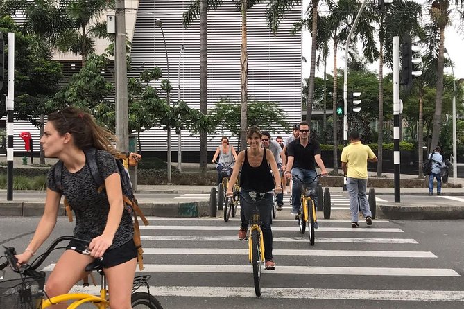 Tour Medellin by bike - Key Points