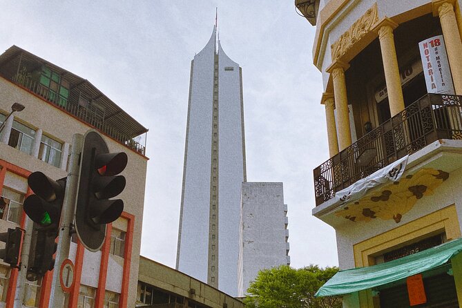 Downtown Medellin, Pueblito Paisa, and Comuna 13 Private Tour - Pueblito Paisa: A Panorama of Colombian Charm