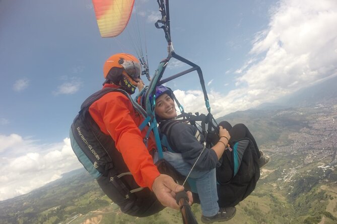 Go Paragliding in Medellín with private transporter service - Authenticity and Safety