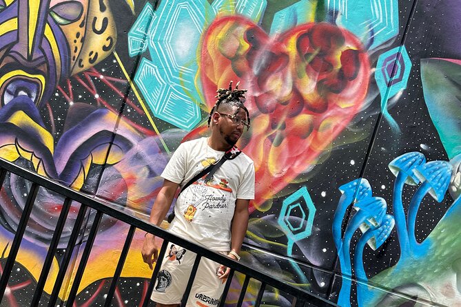 Graffiti Tour | Commune 13 guided by locals - The Sum Up