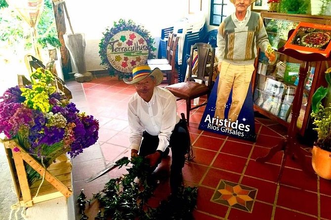 Santa Elena trip: Silleteros and Flower Farm Cultural Tour - Exploring the Heart of Medellíns Floral Culture
