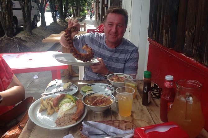 Medellin City Tour with cable car, lunch, and Fernando Botero´s - Practical Aspects and What to Expect