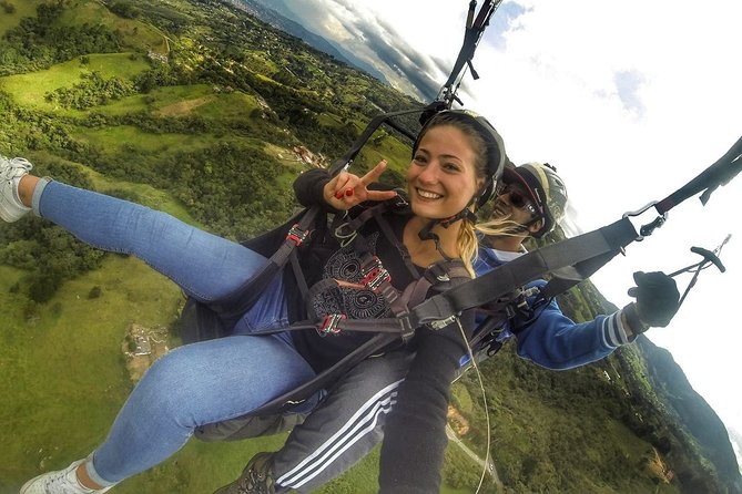 Guatape & Paragliding & Rock Private Tour From Medellin - The Adventure of Paragliding: The Highlight for Many