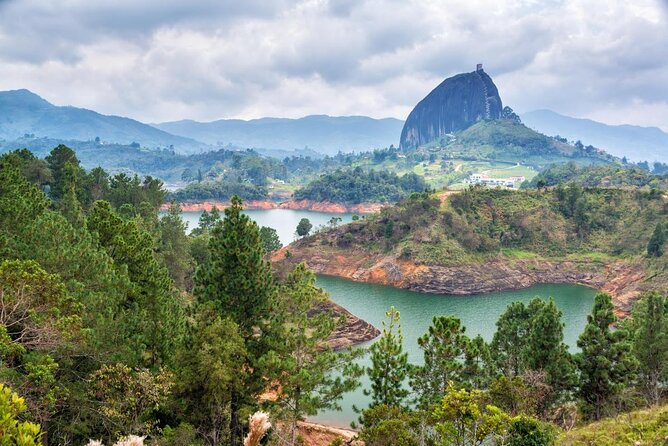 Guatape & Paragliding & Rock Private Tour From Medellin - Key Points