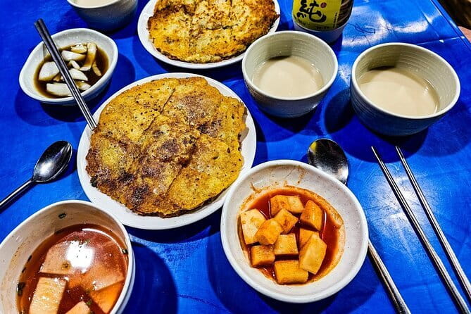 Busan: Food Crawl with Fish Market, Soju Tents & Local Snacks - Yeongdodaegyo Bridge & Soju Tents: A Nightcap by the Harbour