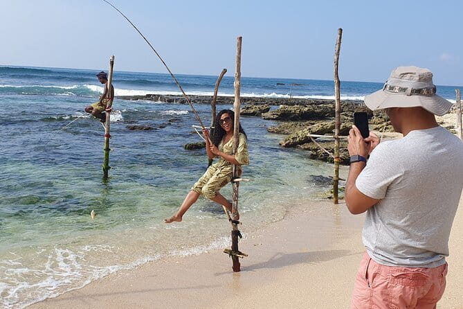 Shore Excursion Colombo Port to Mount Lavinia Beach & Colombo city For 4 - 6 Pax - Optional Visit: Gamaraya (Vihara) Buddhist Temple