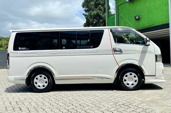 Airport Taxi Transfers from Colombo Airport to Wilpattu - The Authentic Touches