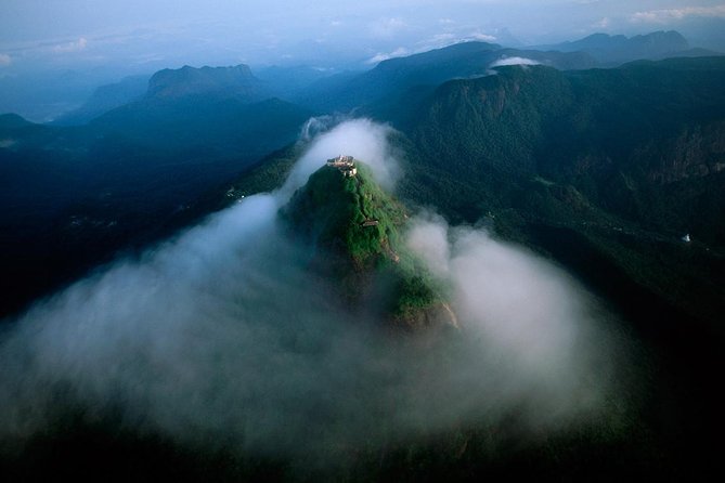 Visit Adam's Peak from Colombo - Nighttime Climb: The Magic of a Sunrise