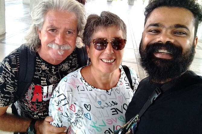 Colombo City Tour By Tuk Tuk (Include Lunch)Morning & Evening - FAQs