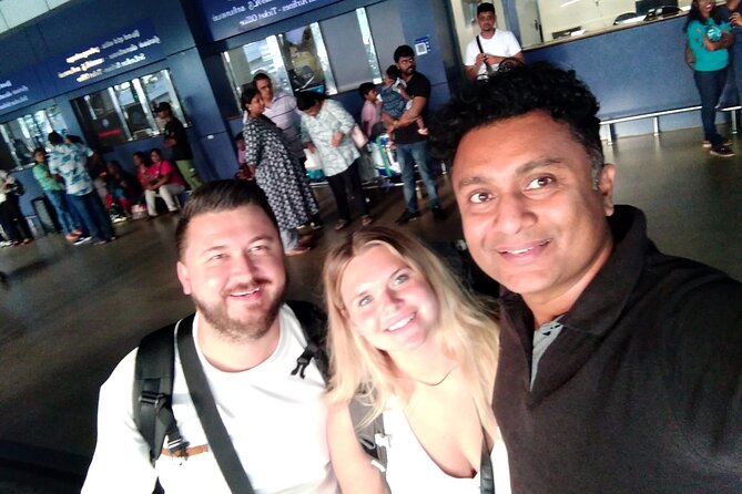 10 Days in Paradise Sri Lanka with an Expert Tour Driver - Arrival and First Impressions