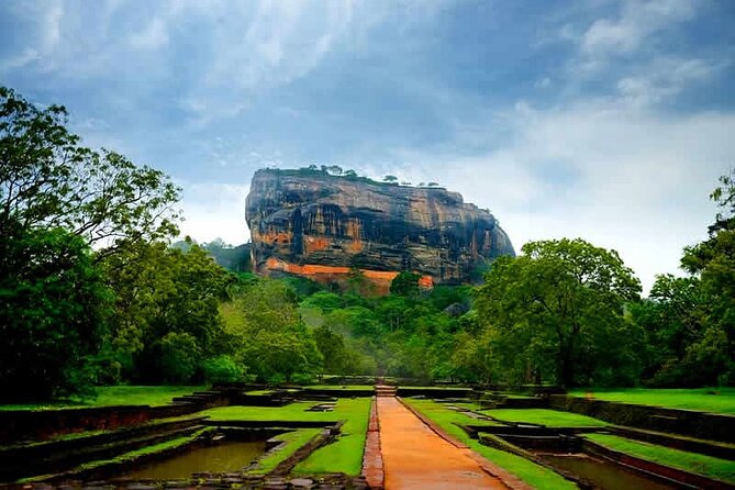 Safari Day Tour to Sigiriya Lion Rock and Golden Cave Temple - Experience the Best of Sri Lanka in a Day: Sigiriya and Dambulla