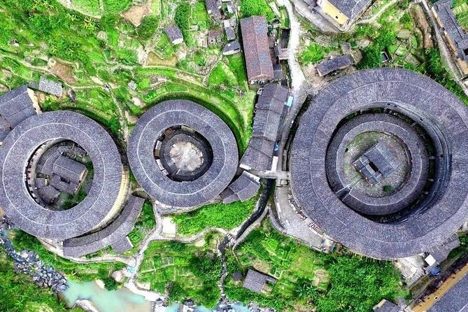 Tour Guide and Car: Private Day Tour to Tianluokeng Tulou and Hongkeng Tulou - Good To Know