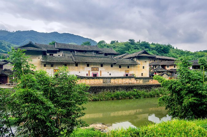 Hakka Tulou Cluster and Tianluokeng Tour with hotel pickup from Xiamen - What Travelers Say and What to Keep in Mind