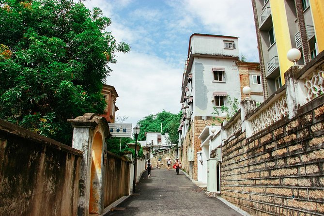 Private Day Tour: Xiamen City Highlights including Gulangyu Island - Authentic Insights from Reviews