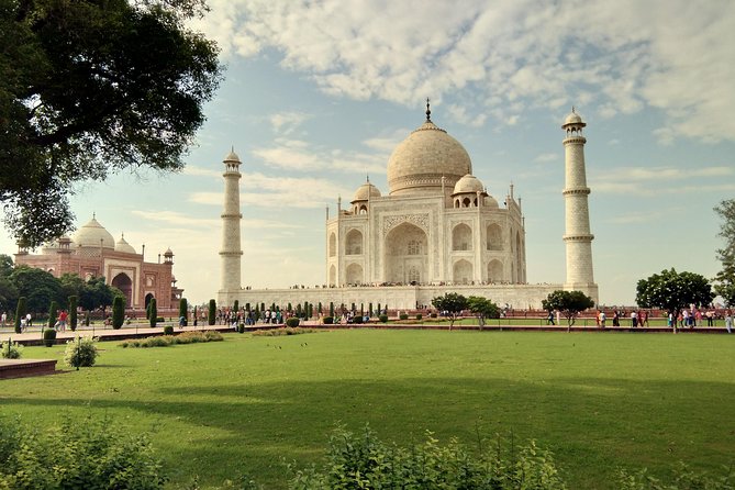 Same Day Agra Tour From Chennai with Return Flights - An Overview of the Experience