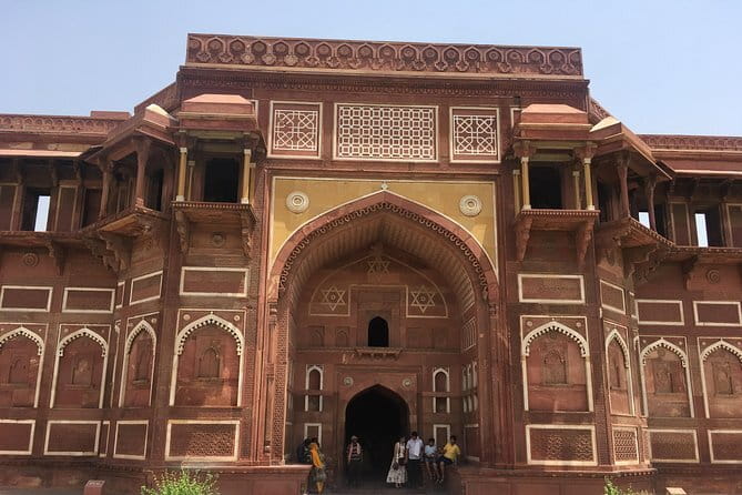 Private Transfer from Jaipur to Delhi Inlcuding Tajmahal Visit - Detailed Breakdown of the Tour Experience