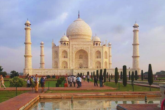 Taj Mahal and Agra Tour from Jaipur with Transfer - Agra Fort: A Stronghold of Mughal Power