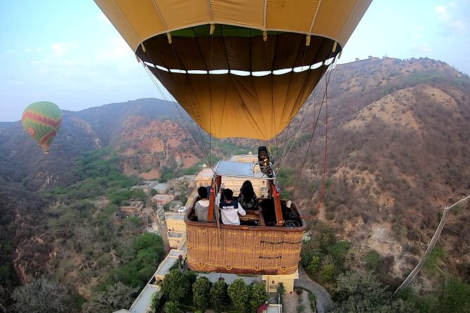 SkyWaltz Hot Air Balloon Safari - In-Depth Review: What Travelers Should Know