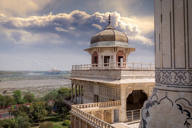 From Jaipur Private Taj Mahal & Agra Fort Tour with Delhi Drop - Review Insights: What Past Travelers Loved and Noticed