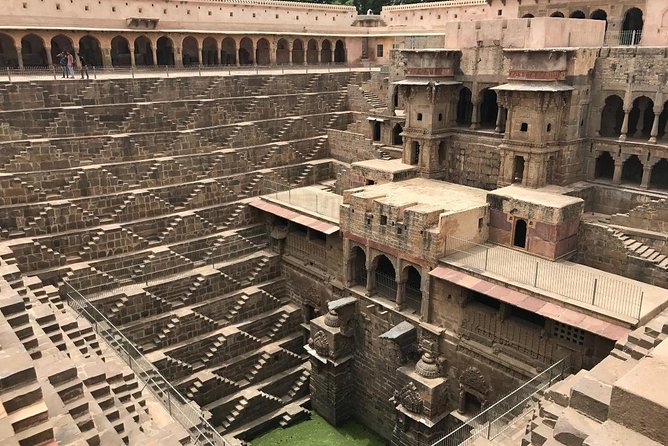 Abhaneri & Fatehpur Sikri Tour From Jaipur with Agra Drop - The Experience in Practice: Authenticity and Value