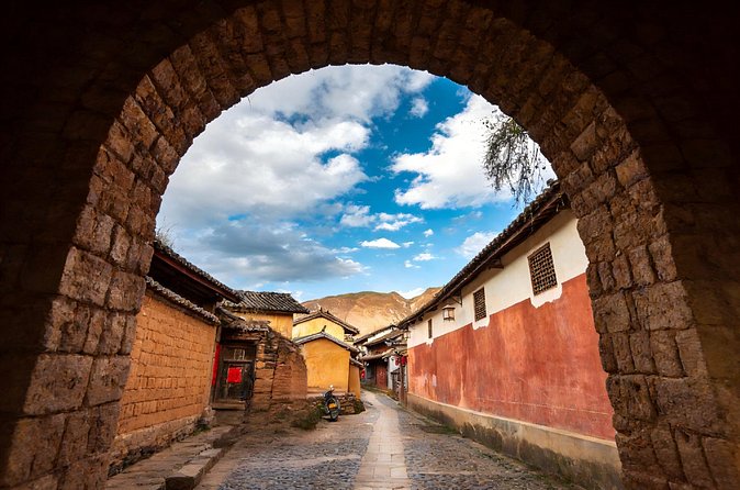 All Inclusive Private Day Tour to Shaxi Ancient Town from Lijiang - Tour Logistics: What to Expect
