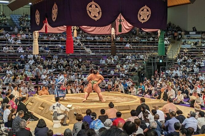 Fukuoka Sumo Tournament November 2025 with a Sumo Expert Guide - Key Points