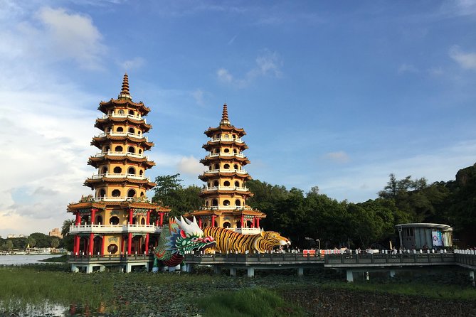 Private Custom Kaohsiung Day Tour - Why the Guides Make the Difference