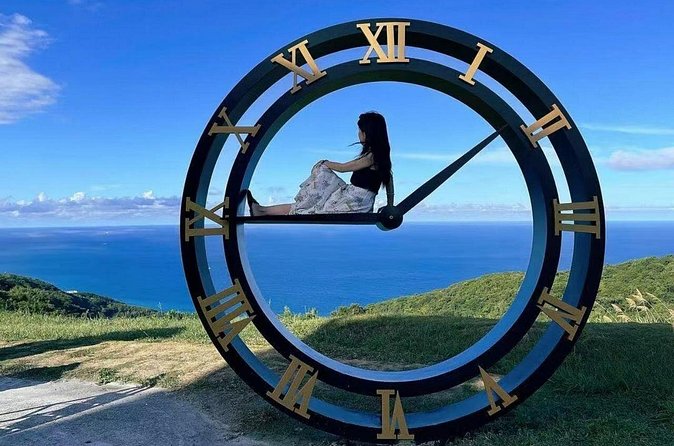 Layers of Serenity and Vibrance: A Day Painted in Kaohsiung - Cultural Rituals and Color: Dragon and Tiger Pagodas