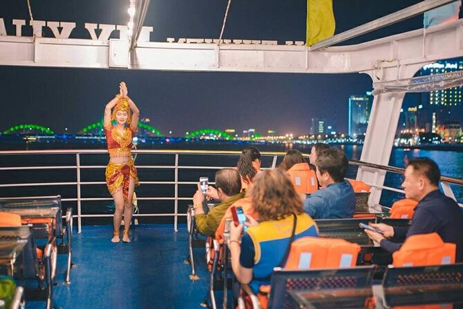 Private Da Nang Night Tour  City Sights, Local Markets & Cruise - FAQ