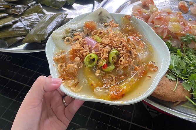 Top Notch Da Nang Walking Food Tour 7, 9, or 12 Tastings Included - Final Tastes: Bánh Xèo and Nem Li