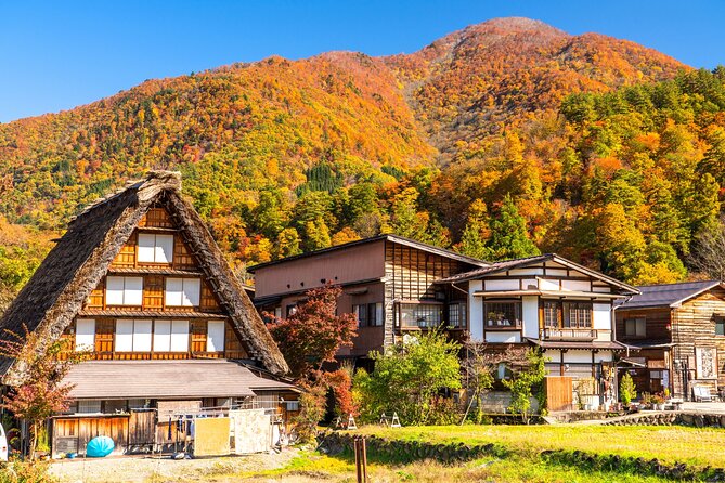 One Way Bus from Kanazawa to Takayama with a stop at Shirakawago - Key Points