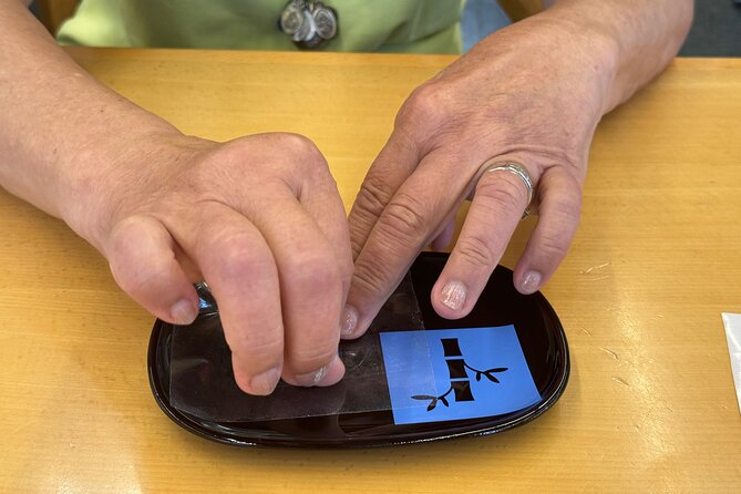 Gold Leaf Workshop and Culture Walk in Kanazawa - Exploring the Details of the Experience